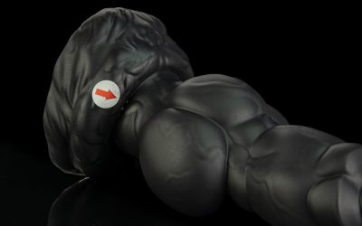 Alternative view of Duster - Small Flop