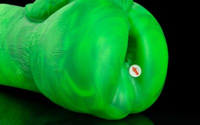 Alternative view of Gideon's Butt - Snug Flop